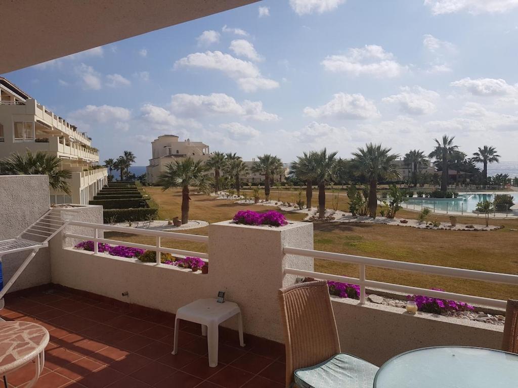 2 Bedroom Apartment Overlooking Mediterranean, 2 Outdoor Pools La Cala De Mijas Exterior foto